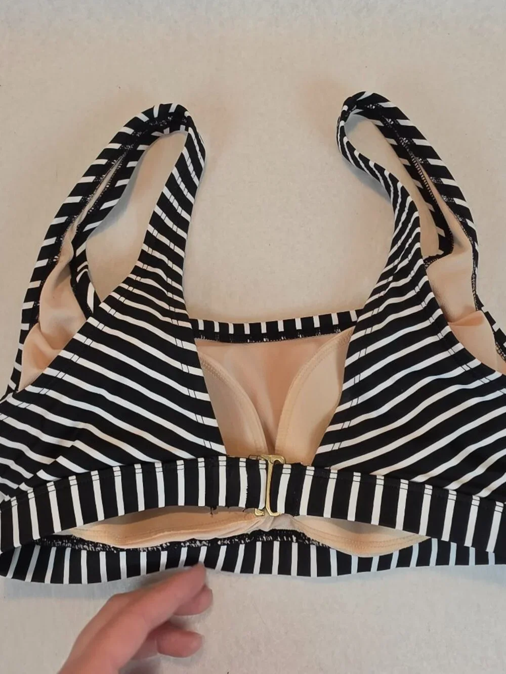 Kona Sol Black White Striped Bikini Top Size M Underwire Swimwear
